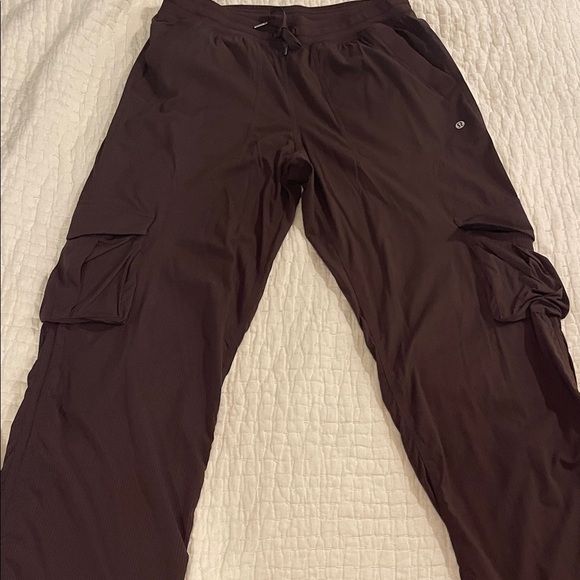 Lululemon Dance Studio Relaxed Fit Espresso Cargo Pants - Picture 1 of 6